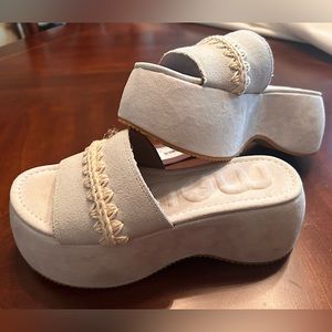 Mou: Chunky Sandal Platform. Size 7.5